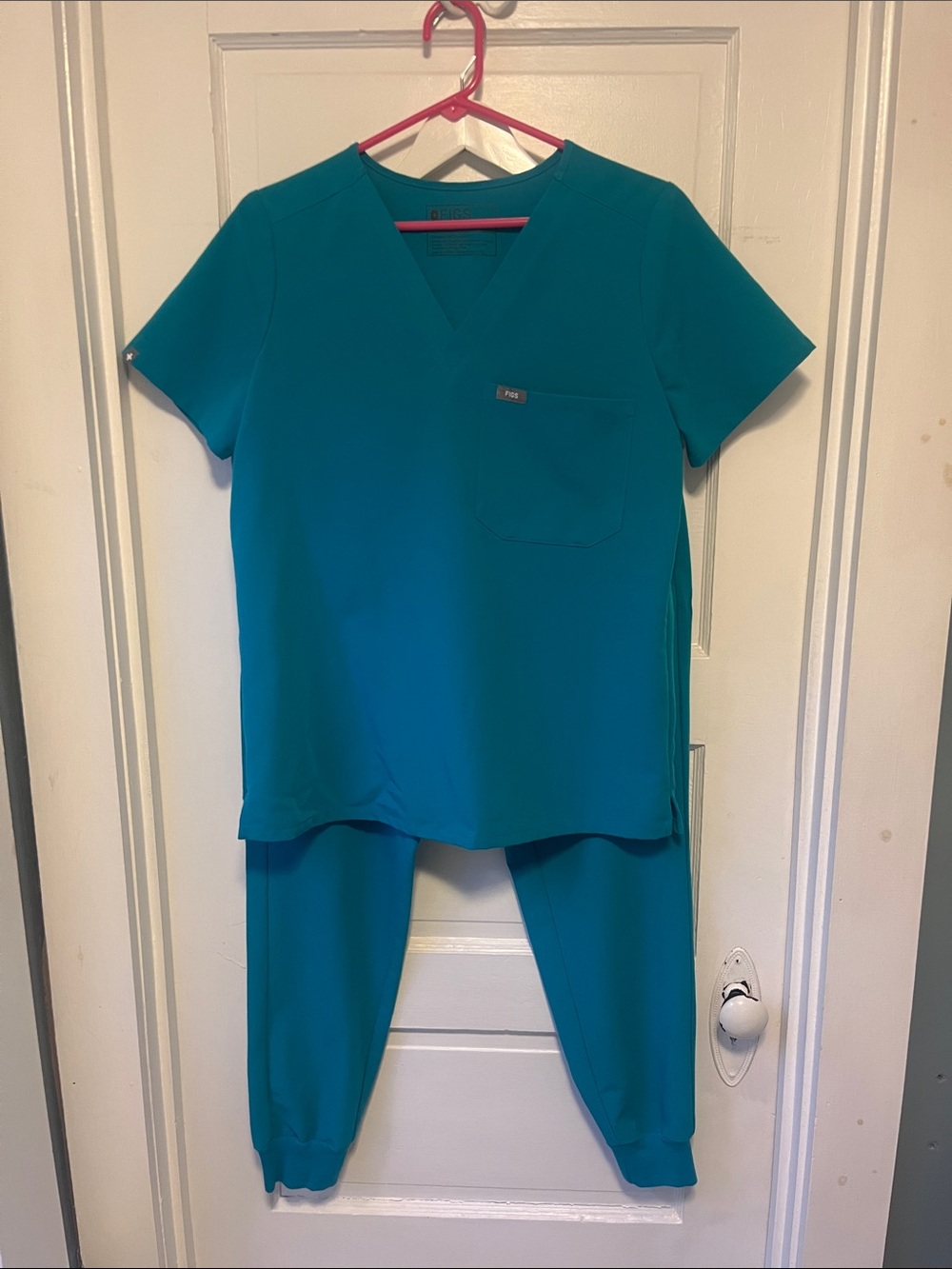 W’s FIGS Teal Scrub Set, size S